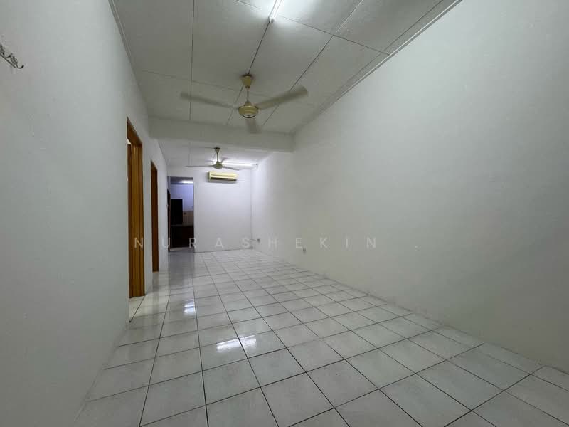 Rumah Teres 1 Tingkat untuk Dijual di Bandar Tasik Kesuma (Beranang) - Nurashekin . - Interior - PropertyGuru.com.my