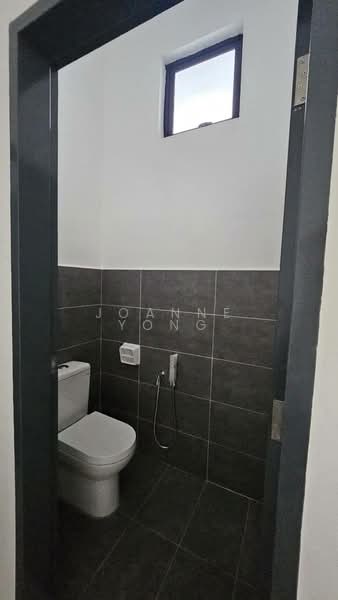 Kilang untuk Disewa di Kulai (Johor) - Joanne Yong - Bathroom - PropertyGuru.com.my