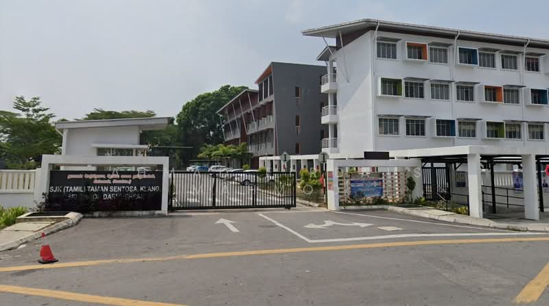 1-storey Terraced House for Sale in Taman Sentosa (Klang) - Ahmad Firdaus Mahmod - Exterior - PropertyGuru.com.my