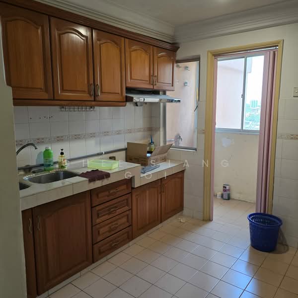 Apartment for Sale at Vista Saujana - Chee Siang Goi - Kitchen - PropertyGuru.com.my