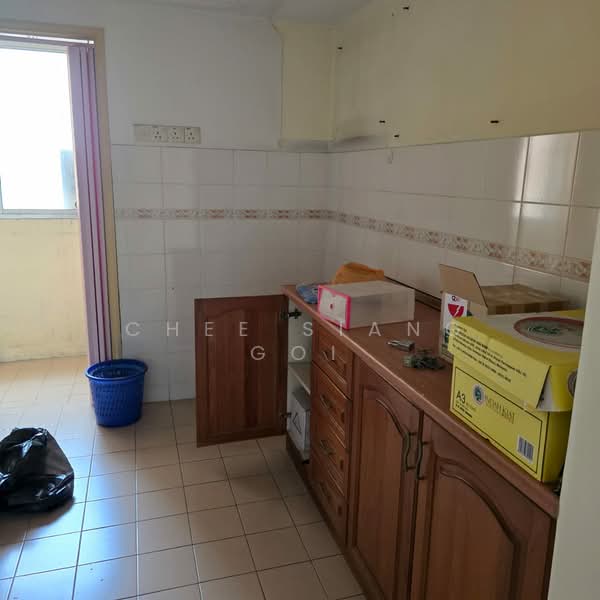 Apartment for Sale at Vista Saujana - Chee Siang Goi - Kitchen - PropertyGuru.com.my
