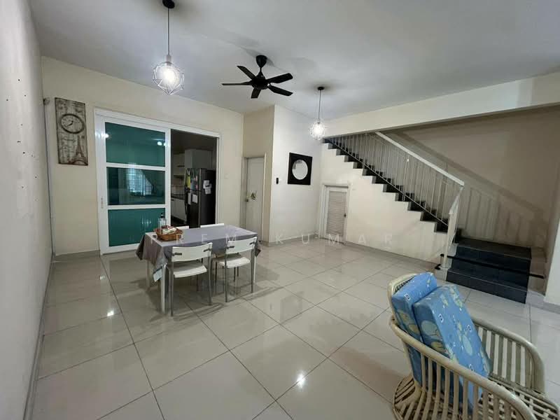 Rumah Teres 2 Tingkat untuk Dijual di Sutera Damansara (Damansara Damai) - Prem Kumar - Living Room - PropertyGuru.com.my