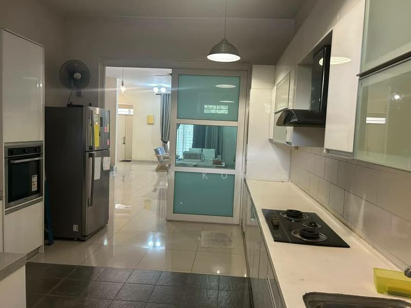 Rumah Teres 2 Tingkat untuk Dijual di Sutera Damansara (Damansara Damai) - Prem Kumar - Kitchen - PropertyGuru.com.my