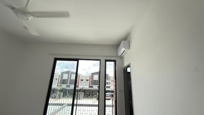 Rumah Bandar untuk Disewa di Elmina (Shah Alam) - R Azlin - PropertyGuru.com.my