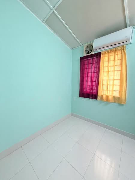2-storey Terraced House for Sale in Taman Mawar (Pasir Gudang) - Mohd Faez - Interior - PropertyGuru.com.my