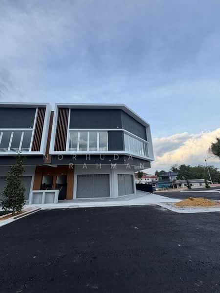 Shop / Office for Rent in Bandar Serenia (Dengkil) - Norhuda Ab Rahman - Exterior - PropertyGuru.com.my