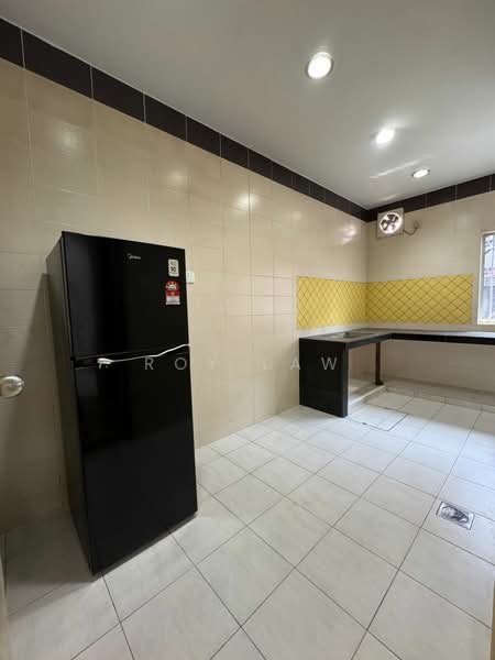 Rumah Teres untuk Disewa di Bandar Springhill (Port Dickson) - Roy Law - Kitchen - PropertyGuru.com.my
