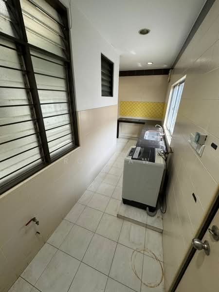 Rumah Teres untuk Disewa di Bandar Springhill (Port Dickson) - Roy Law - Kitchen - PropertyGuru.com.my