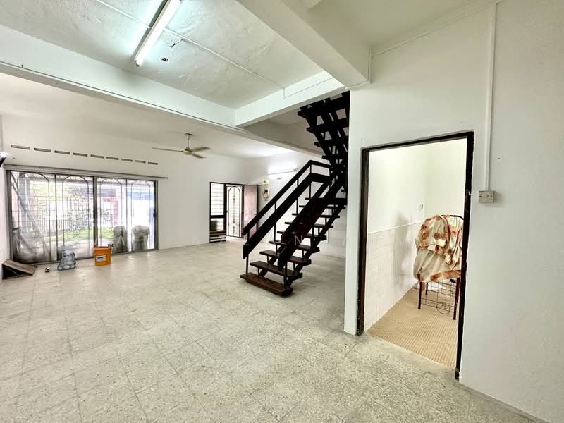 2-storey Terraced House for Sale in Ampang Jaya (Ampang) - Wan Azlan Ahmad - PropertyGuru.com.my