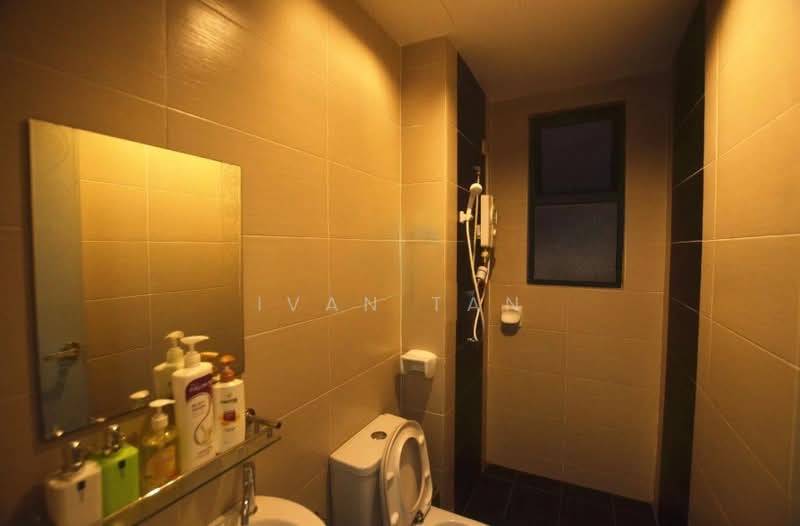 Servis Apartment untuk Dijual di Amaya Maluri - Ivan Tan - Bathroom - PropertyGuru.com.my