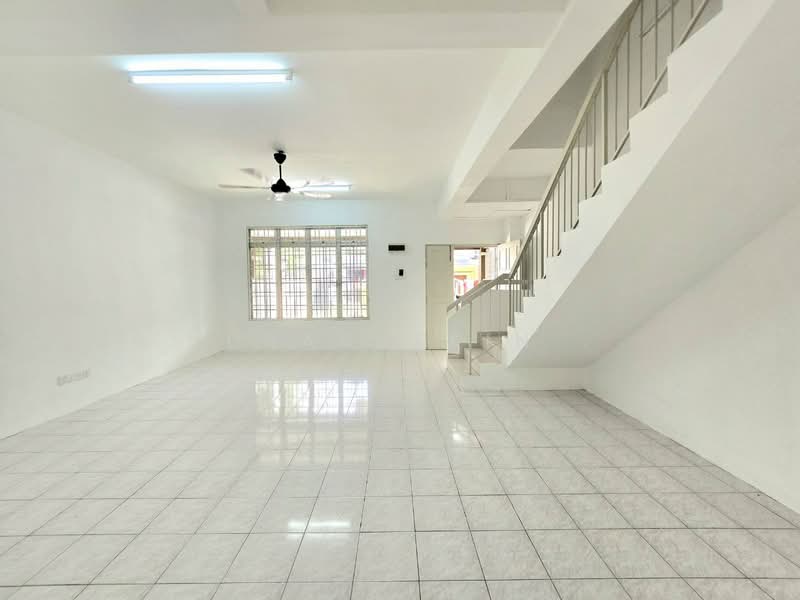 Terraced House for Sale in Bandar Mahkota Cheras (Cheras) - Nurashekin . - Living Room - PropertyGuru.com.my