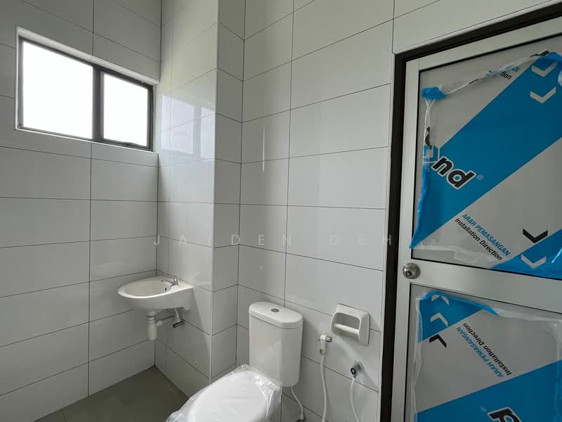 2-storey Terraced House for Sale in Jitra (Kedah) - Jayden Geh - Bathroom - PropertyGuru.com.my