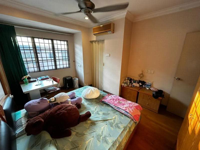 Rumah Teres 2-Tingkat untuk Dijual di Bukit Jelutong (Shah Alam) - Alan Wong - Bedroom - PropertyGuru.com.my