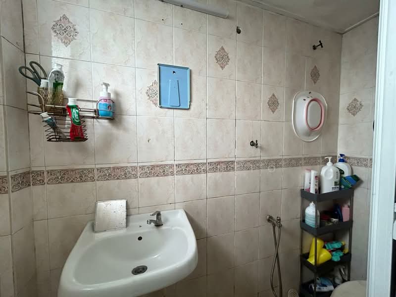 Pangsapuri untuk Dijual di Subang Perdana Goodyear Court 10 - Jacklyn Fo - Bathroom - PropertyGuru.com.my