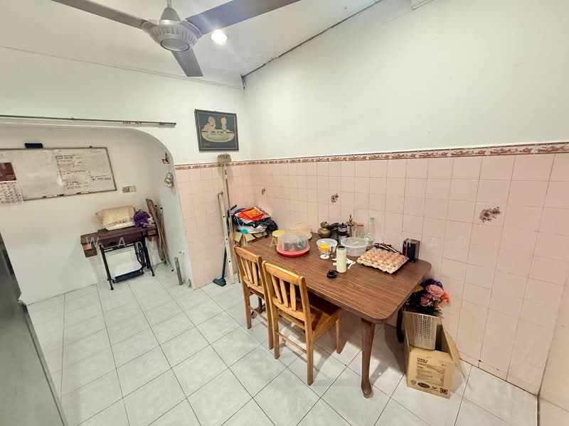 1-storey Terraced House for Sale in Seksyen 17 (Shah Alam) - Wan Azlan Ahmad - PropertyGuru.com.my