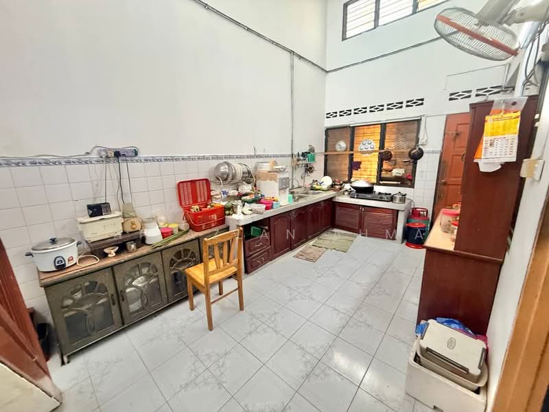 1-storey Terraced House for Sale in Seksyen 17 (Shah Alam) - Wan Azlan Ahmad - PropertyGuru.com.my