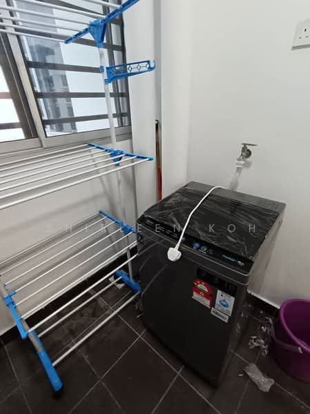 Pangsapuri untuk Disewa di Aliff Avenue (Dwi Alif) - Shirleen Koh - Balcony - PropertyGuru.com.my