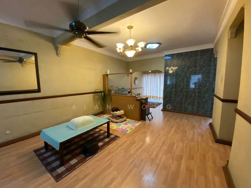 2-storey Terraced House for Sale in SS19 (Subang Jaya) - Alan Wong - Living Room - PropertyGuru.com.my