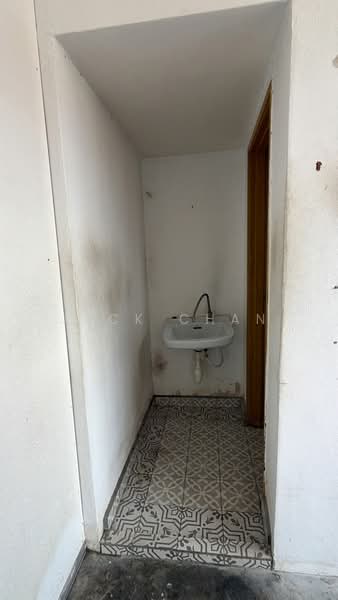Shop / Office for Rent in Taman Prima Saujana (Kajang) - Jack Chan - Interior - PropertyGuru.com.my