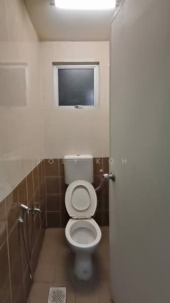 Shop / Office for Rent in Setia Alam (Selangor) - Joey Koh - Bathroom - PropertyGuru.com.my