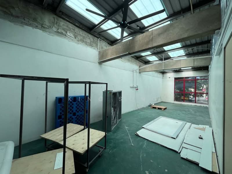 Shop for Sale in Taman Merdeka (Batu Berendam) - King Song - PropertyGuru.com.my