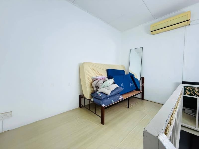 1-storey Terraced House for Sale in Taman Kapar Permai (Kapar) - Wan Azlan Ahmad - PropertyGuru.com.my