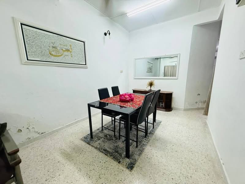 1-storey Terraced House for Sale in Taman Kapar Permai (Kapar) - Wan Azlan Ahmad - PropertyGuru.com.my