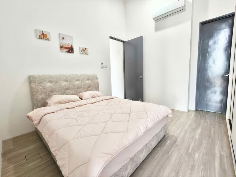Service Residence for Sale at The Podium - Jeno Tan - Bedroom - PropertyGuru.com.my