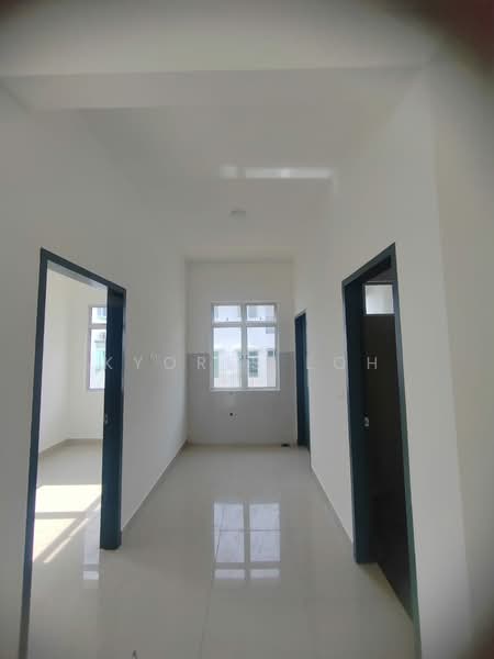 Terraced House for Rent in Bandar Dato Onn (Tebrau) - Kyoris Loh - Corridor - PropertyGuru.com.my