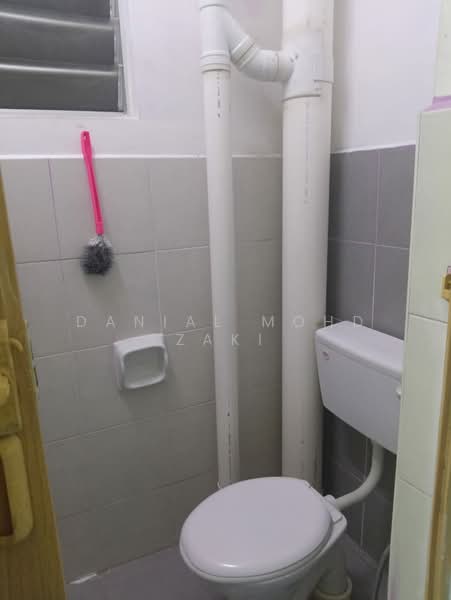 Apartment for Sale at Pangsapuri Rimbun - Danial Mohd Zaki - Bathroom - PropertyGuru.com.my