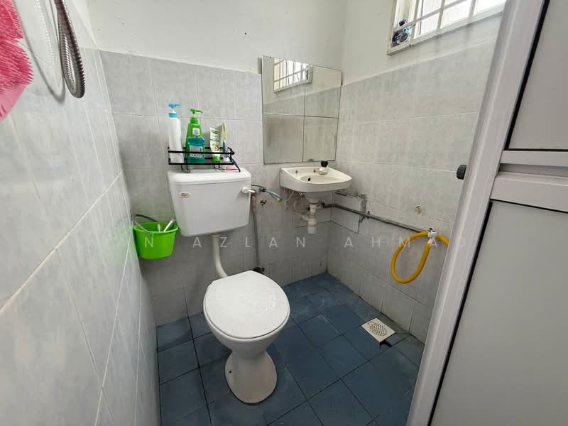 1-storey Terraced House for Sale in Jenjarom (Selangor) - Wan Azlan Ahmad - PropertyGuru.com.my
