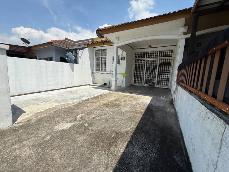 1-storey Terraced House for Sale in Jenjarom (Selangor) - Wan Azlan Ahmad - PropertyGuru.com.my