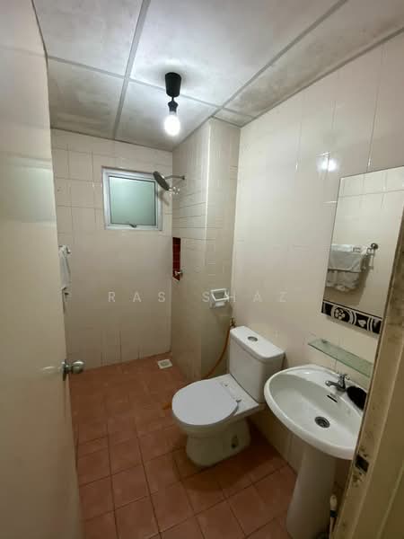 Service Residence for Sale at Metropolitan Square - Ras Shaz - Bathroom - PropertyGuru.com.my