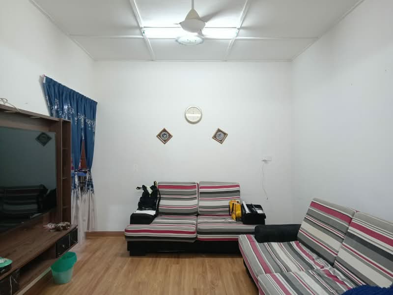 Rumah Berkembar untuk Disewa di Seremban (Negeri Sembilan) - Roy Law - Living Room - PropertyGuru.com.my