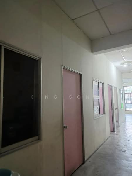 Kedai untuk Dijual di Taman Angkasa Nuri (Durian Tunggal) - King Song - PropertyGuru.com.my