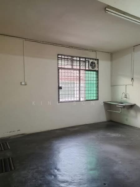 Kedai untuk Dijual di Taman Angkasa Nuri (Durian Tunggal) - King Song - PropertyGuru.com.my