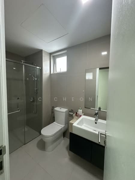 Kondominium untuk Disewa di Scenaria @ North Kiara Hills - JC Cheong - Bathroom - PropertyGuru.com.my