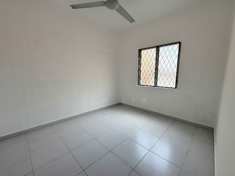 Flat for Sale at Taman Flora Utama - Win Lim - Interior - PropertyGuru.com.my