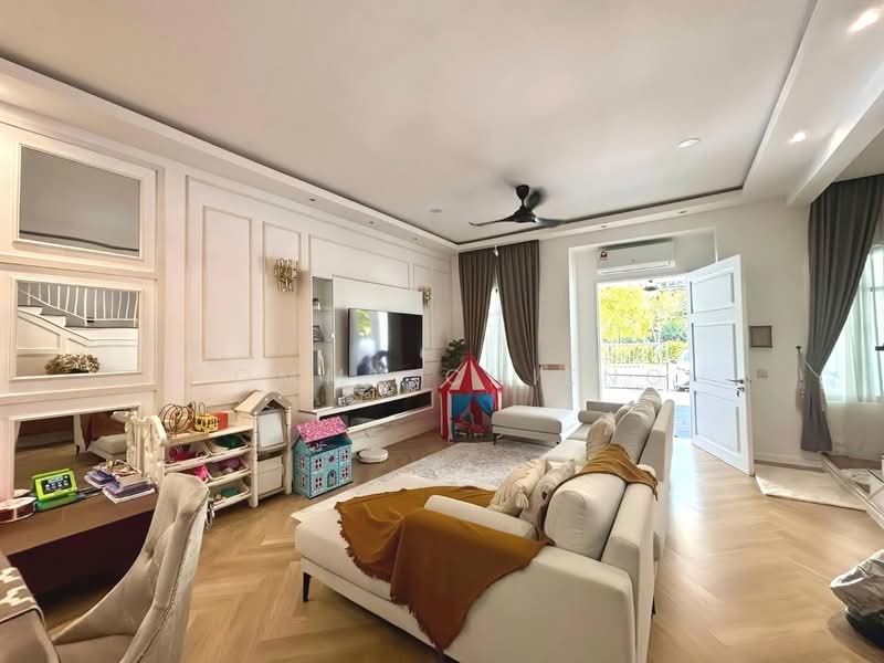 2-storey Terraced House for Sale in Eco Majestic (Semenyih) - TOMMY CHIENG - Living Room - PropertyGuru.com.my