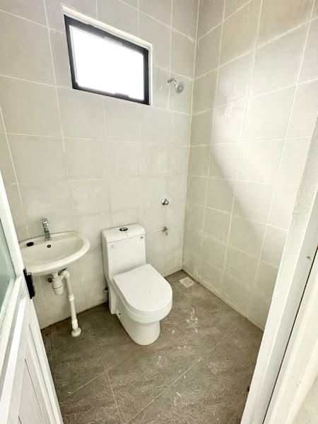Semi-Detached House for Sale in Kuching (Sarawak) - Jeno Tan - Bathroom - PropertyGuru.com.my