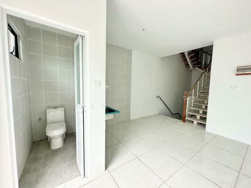 Semi-Detached House for Sale in Kuching (Sarawak) - Jeno Tan - Bathroom - PropertyGuru.com.my