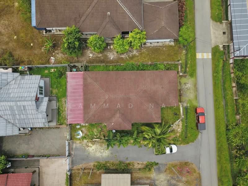 Rumah Banglo untuk Dijual di Kampung Mak Chili (Cukai) - Muhammad Najmi - Exterior - PropertyGuru.com.my