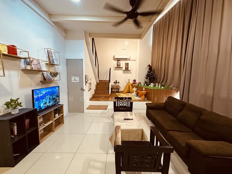 Service Residence for Sale at Colonial @ Empire City - Ong Camelia - Living Room - PropertyGuru.com.my
