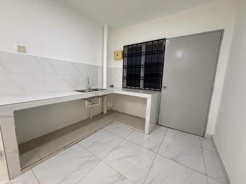 Flat for Sale at Flat Tasek 64 - Win Lim - Kitchen - PropertyGuru.com.my