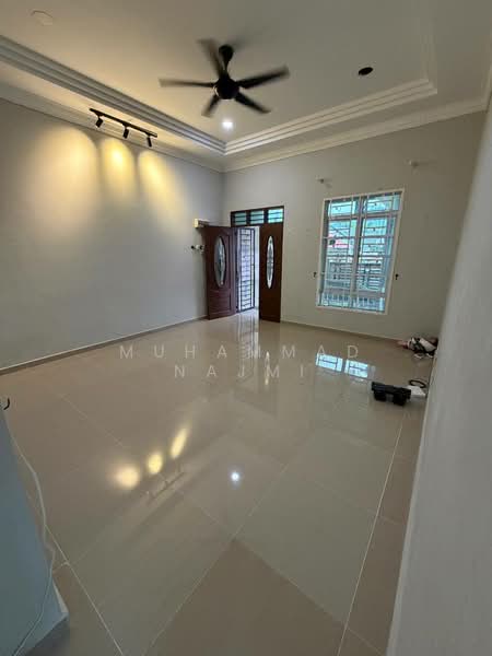 Rumah Berkembar untuk Dijual di Kampung Nyior (Kuala Paka) - Muhammad Najmi - Living Room - PropertyGuru.com.my