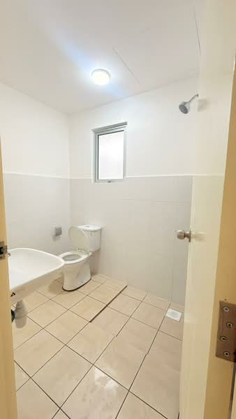 Rumah Teres 2 Tingkat untuk Disewa di Iringan Bayu (Seremban) - Muhammad Taufeeq - Bathroom - PropertyGuru.com.my