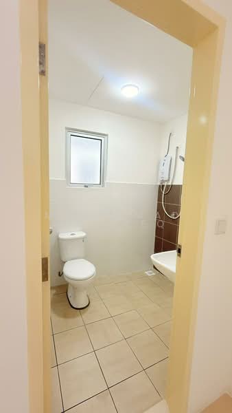 Rumah Teres 2 Tingkat untuk Disewa di Iringan Bayu (Seremban) - Muhammad Taufeeq - Bathroom - PropertyGuru.com.my