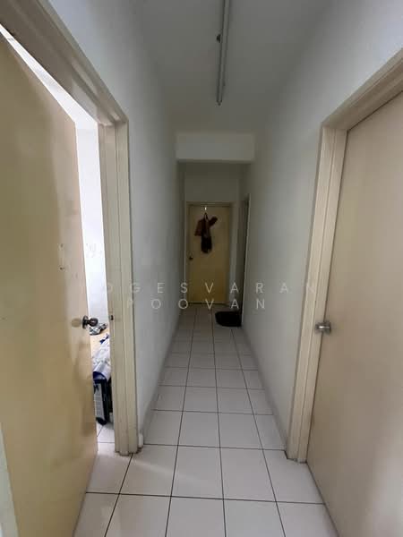 Apartment for Rent at Tropika Apartment - Yogesvaran Poovan - Corridor - PropertyGuru.com.my
