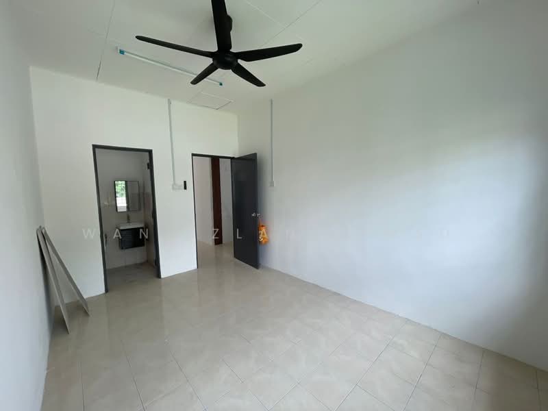 1-storey Terraced House for Sale in Banting (Selangor) - Wan Azlan Ahmad - PropertyGuru.com.my