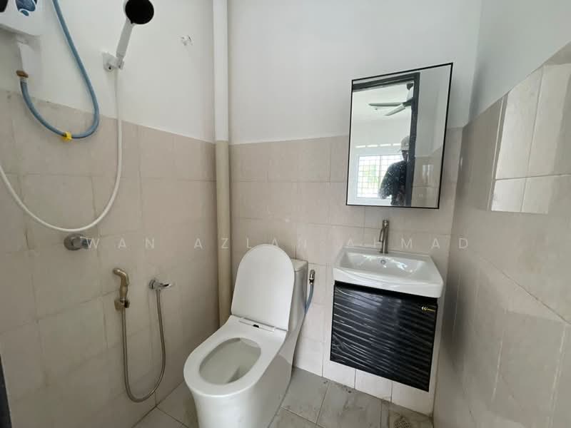 1-storey Terraced House for Sale in Banting (Selangor) - Wan Azlan Ahmad - PropertyGuru.com.my